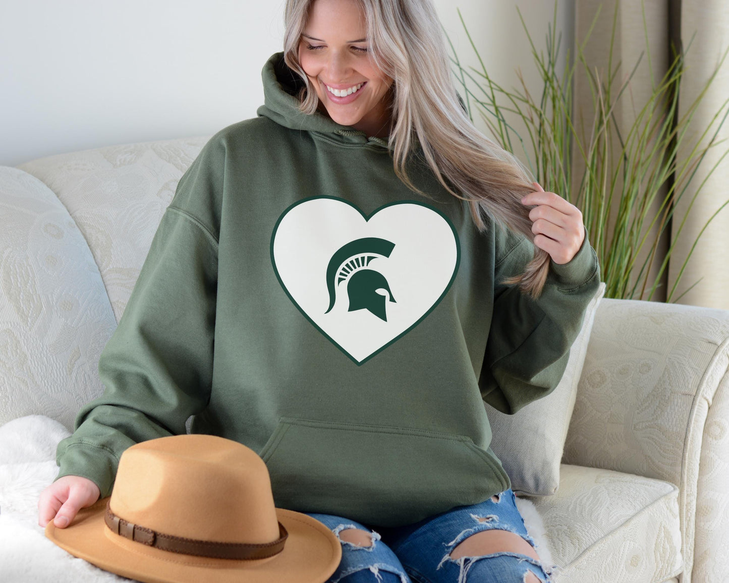 Single Logo Heart Hooded Sweatshirt